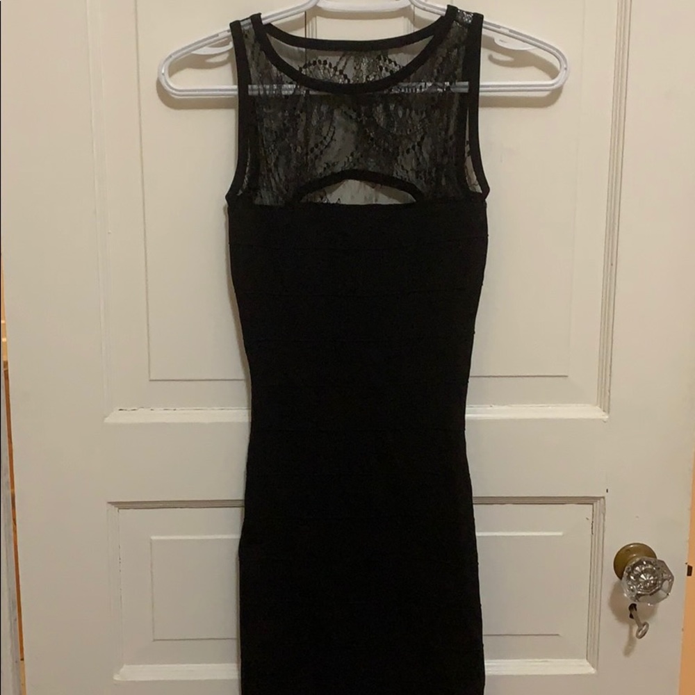 Black sleeves dress with lace top🖤